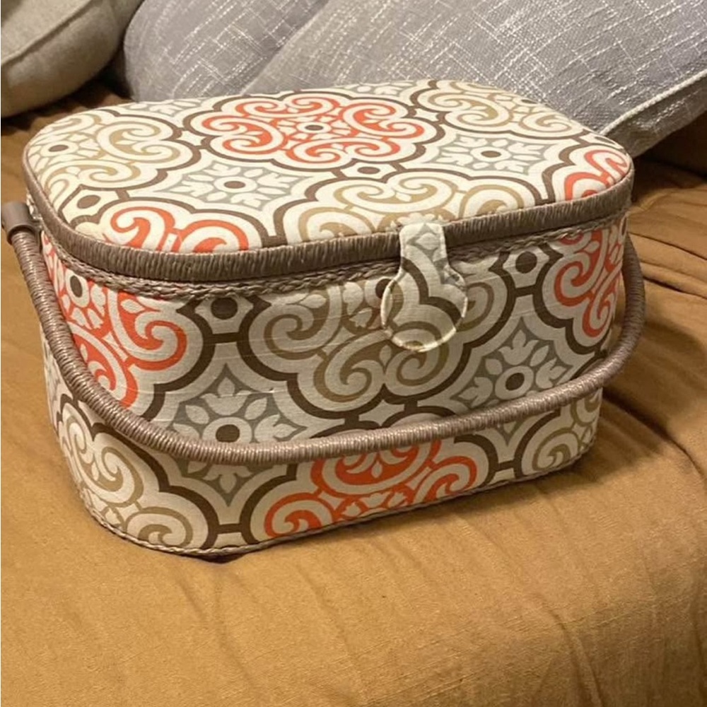 Patterned Storage Sewing Box with Handle